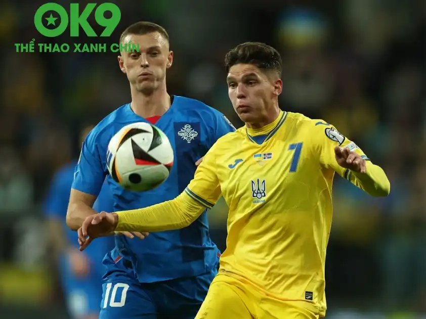 Iceland và Ukraine là đối thủ cạnh tranh trực tiếp vị trí thứ 2 bảng D (Ảnh: Eurosport) Iceland và Ukraine là đối thủ cạnh tranh trực tiếp vị trí thứ 2 bảng D (Ảnh: Eurosport)
